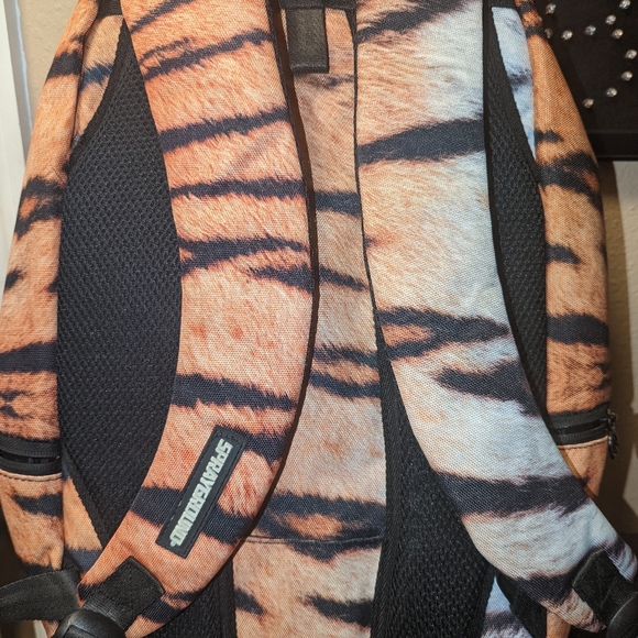 Sprayground Limited Edition Tiger Backpack - Picture 3 of 5